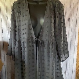 Women’s Maurices Kimono Size Medium NWT